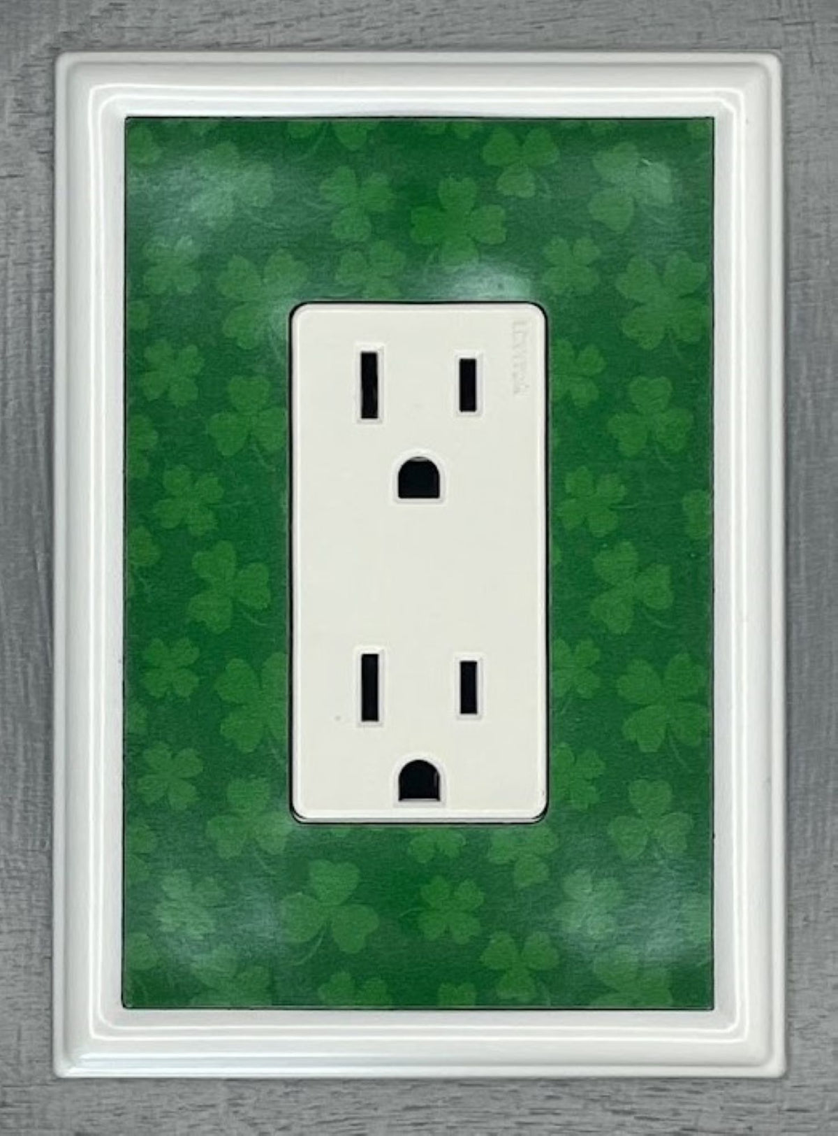 Shamrocks Decorative Magnetic Insert