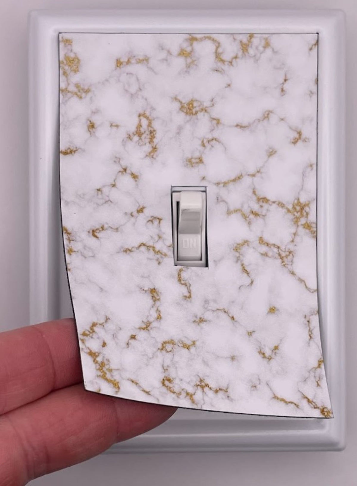 White Marble Decorative Magnetic Insert