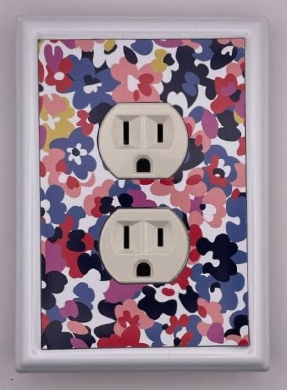 Abstract Floral Decorative Magnetic Insert
