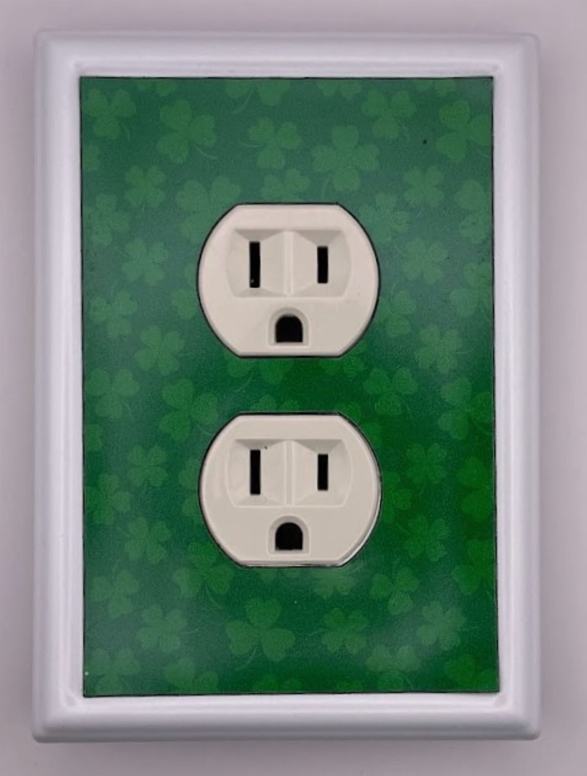 Shamrocks Decorative Magnetic Insert