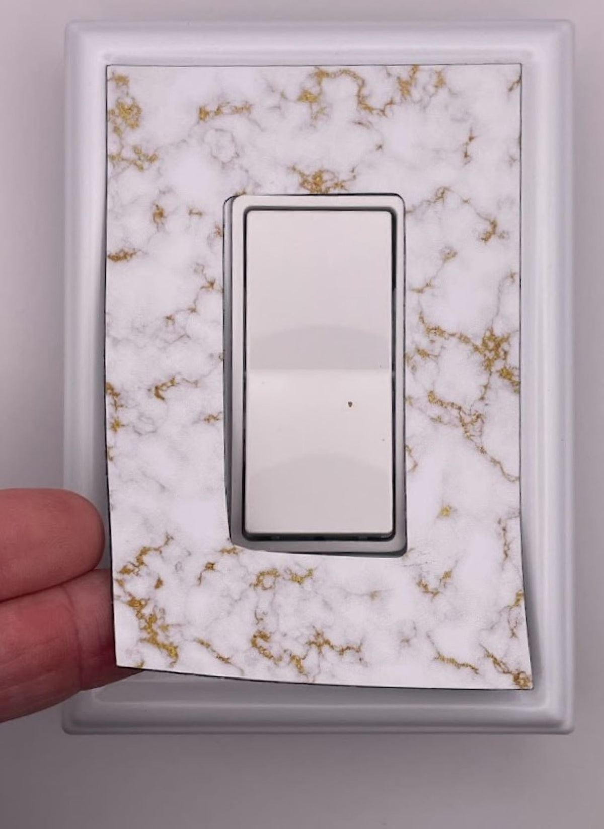 White Marble Decorative Magnetic Insert