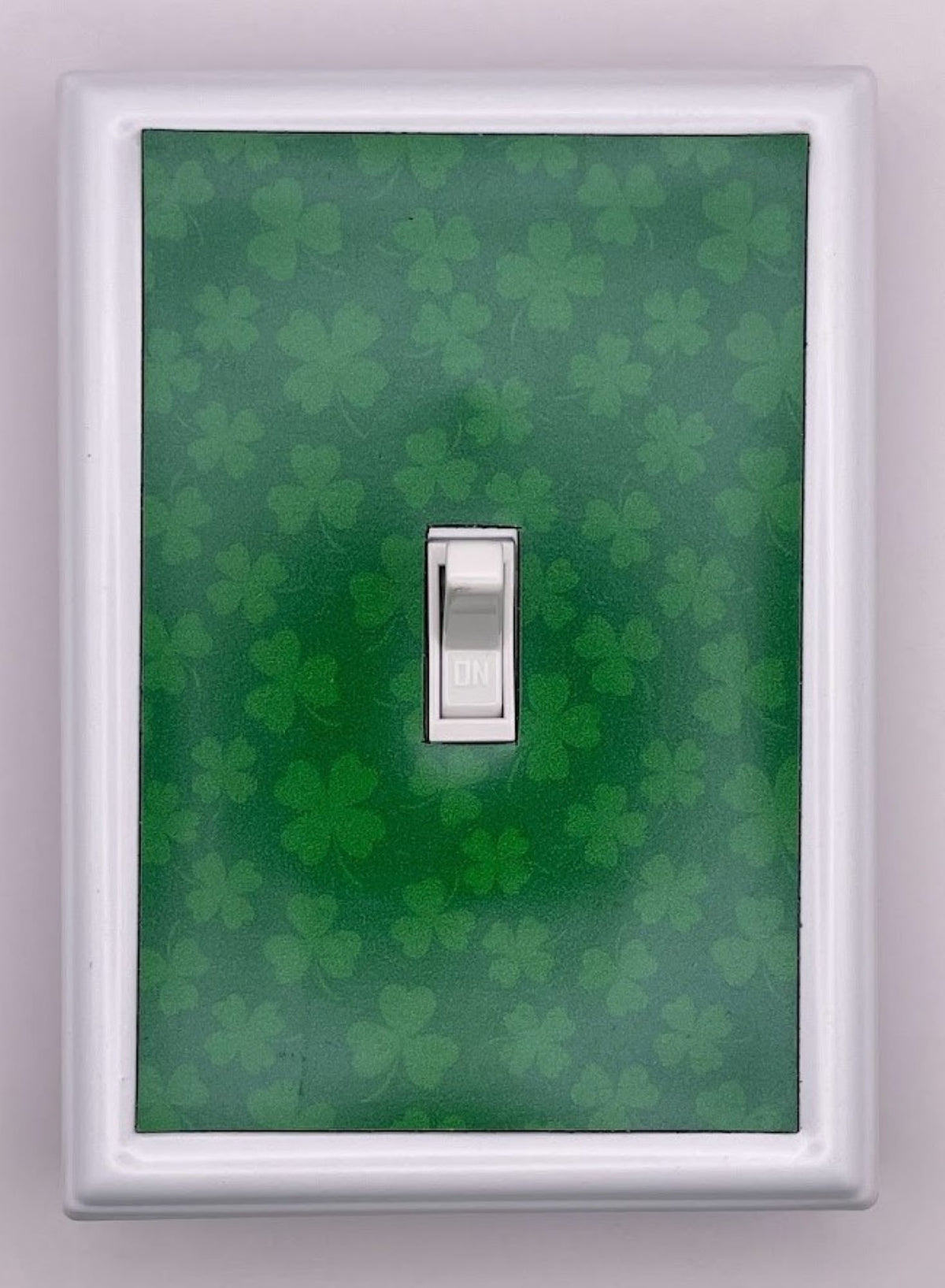 Shamrocks Decorative Magnetic Insert