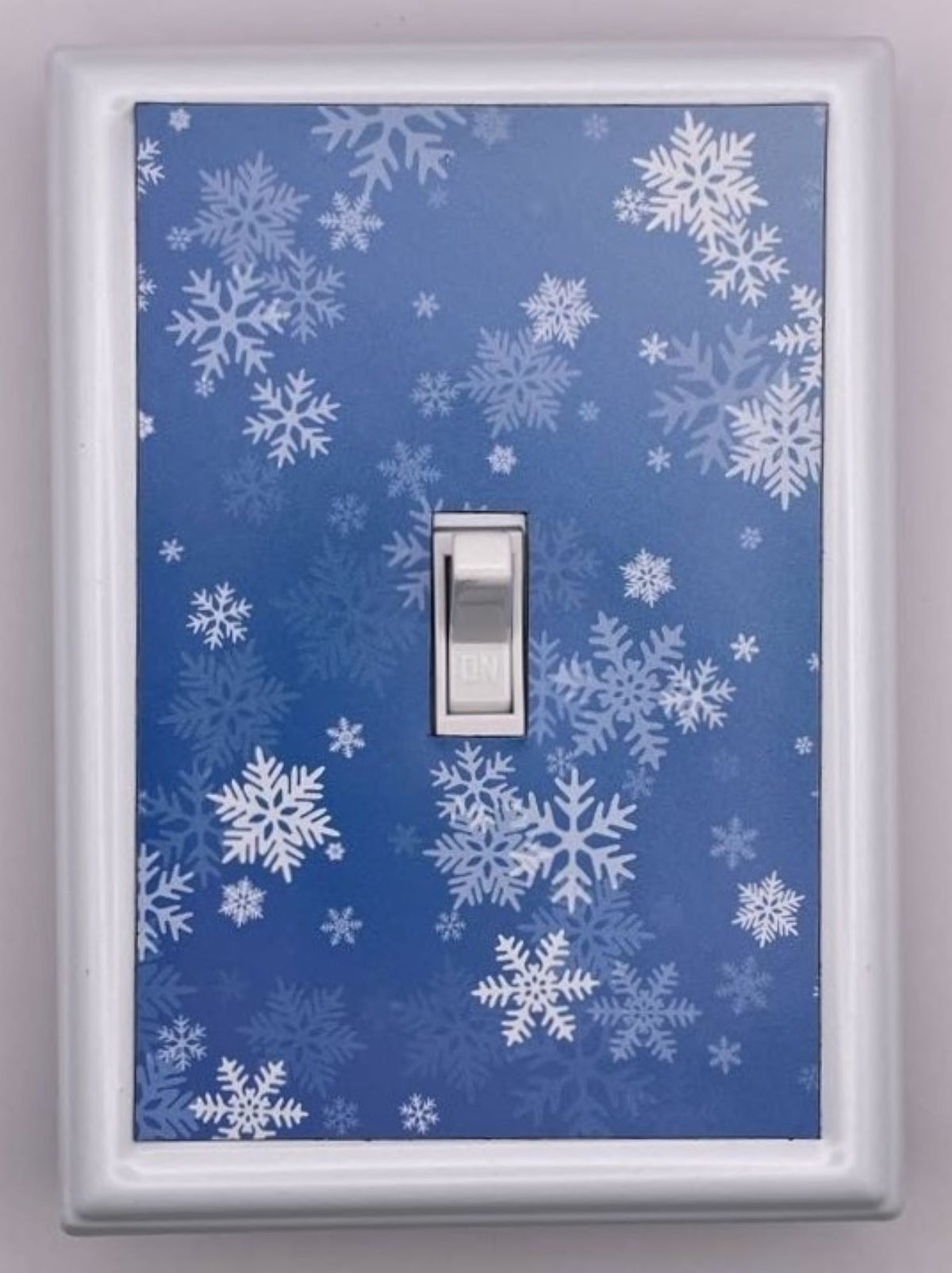 Snow Flakes Decorative Magnetic Insert