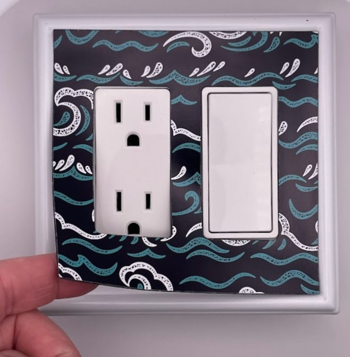 Blue Waves Decorative Magnetic Insert