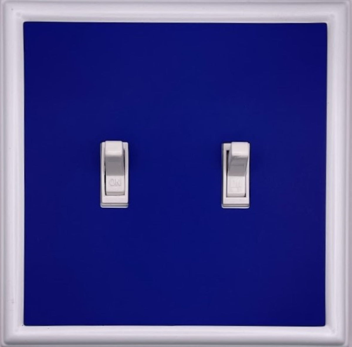 Solid Reflex Blue Decorative Magnetic Insert